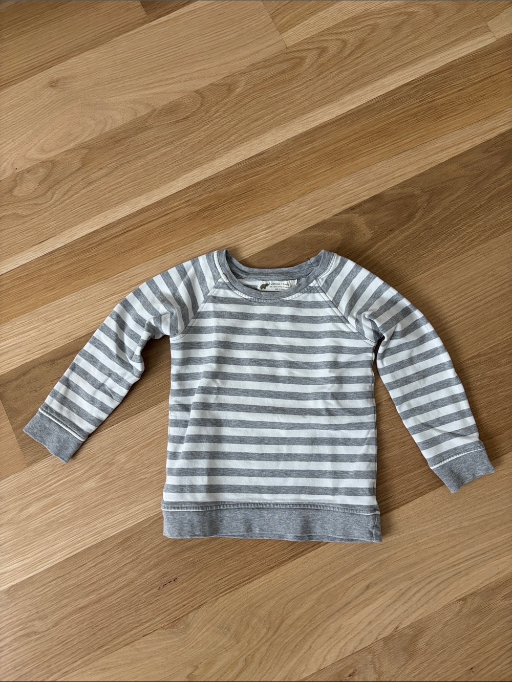 Monica + Andy The Basic Crewneck Sweatshirt in Grey Classic Stripe (2T)
